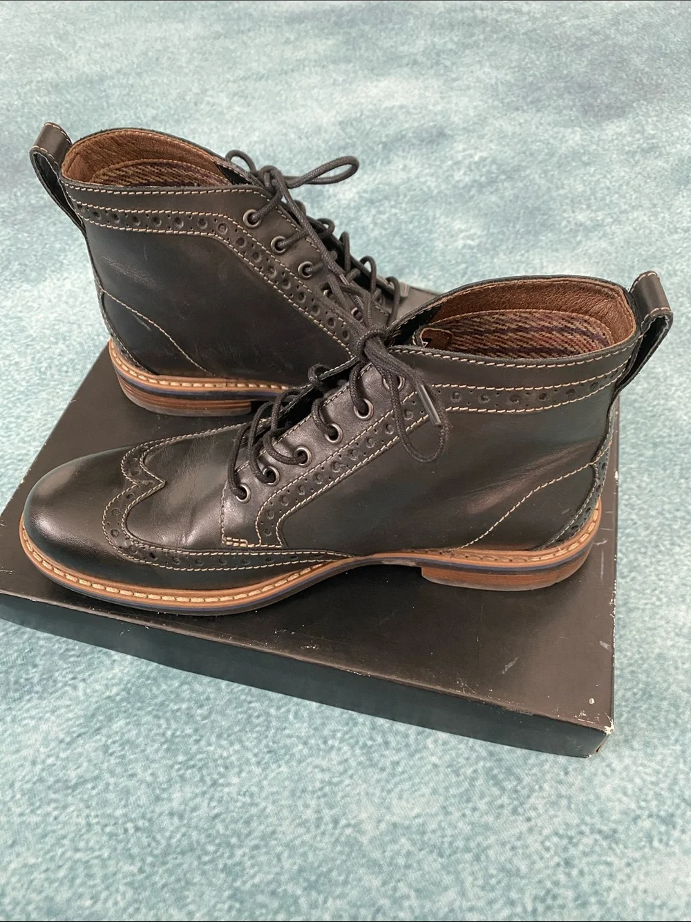 Clark’s BOSTONIAN - Men's Black Leather Wingtip Lace-Up Boots - NEW Never Worn